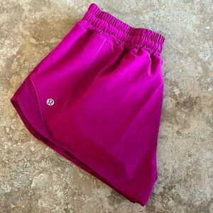Lululemon Hotty Hot Run 2.5 Low Rise Lined Hot Pink Shorts